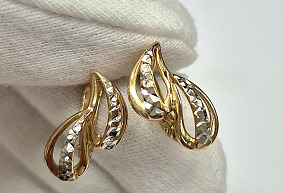 Золотые серьги