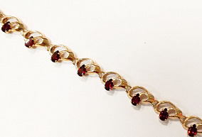 Браслет с гранатом  