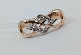 Золотое кольцо с фианитами р-р 16,5