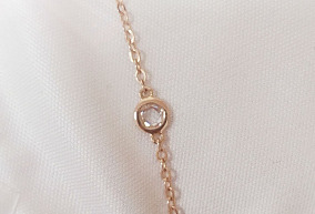 Браслет с синтетическим камнем 