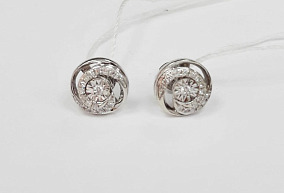 Золотые серьги с бриллиантами