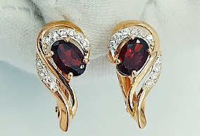 Золотые серьги с гранатом и фианитами