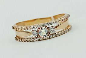 Золотое кольцо с фианитами 17 р-р