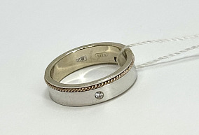 Злотое кольцо с бриллиантом 15,5 р-р