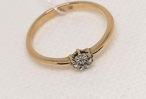 Золотое кольцо с бриллиантами