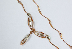 Золотое колье с бриллиантами 45см