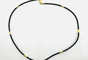 Золотое колье на каучуке 40 см