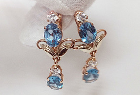  Серьги с синтетическими камнями