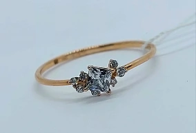 Золотое Кольцо с Фианитами 19 р-р