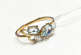 Золотое кольцо с топазами и фианитом 17,5 р-р 