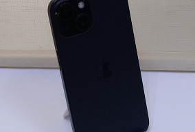 Сотовый телефон  Apple  iPhone 15 MTP63HN/A  256 царапины 