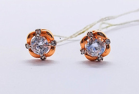 Золотые серьги с фианитами