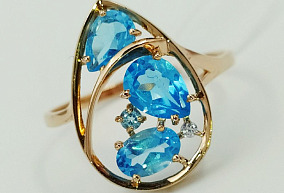 Золоте кольцо с топазами и фианитами 19,5 р-р