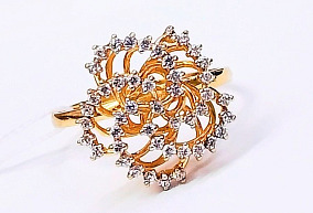 Золотое кольцо с фианитами 17,5 р-р