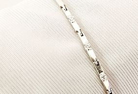 Злотой браслет с фианитами 20р.