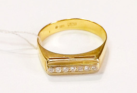 Золотое кольцо с бриллиантами