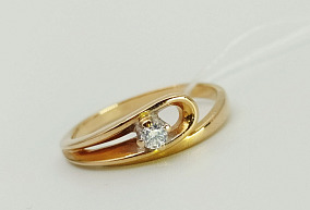 Золотое кольцо c бриллиантом 16р