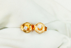 Золотые серьги с фианитами