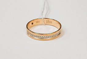 Золотое кольцо с  бриллиантами р-р 15,5