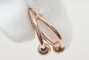 Золотая серьга 585 пробы