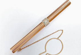 Золотой зажим для галстука с бриллиантом Золотой зажим для галстука с бриллиантом