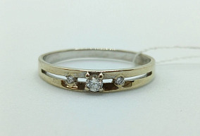 Золоое кольцо с бриллиантами