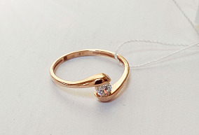 Золоте кольцо с фианитами р-р 17,0