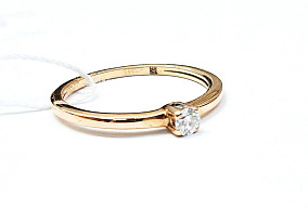 Золотое кольцо  с бриллиантом 16 р-р