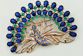 Золотая брошь с фианитами
