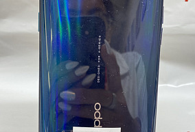 Сотовый телефон OPPO A9 (2020) 4 ГБ 128 ГБ Царапины, потертости на экране и корпусе, немного желтит 