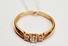 Золотое кольцо 585 с бриллиантами 16,5 р-р